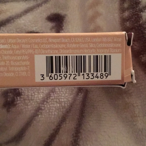 Urban Decay Concealer - Picture 5 of 5